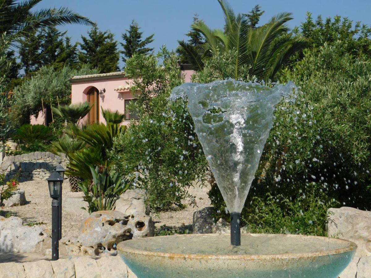 Dependance In Villa Con Piscina Ragusa Exterior foto