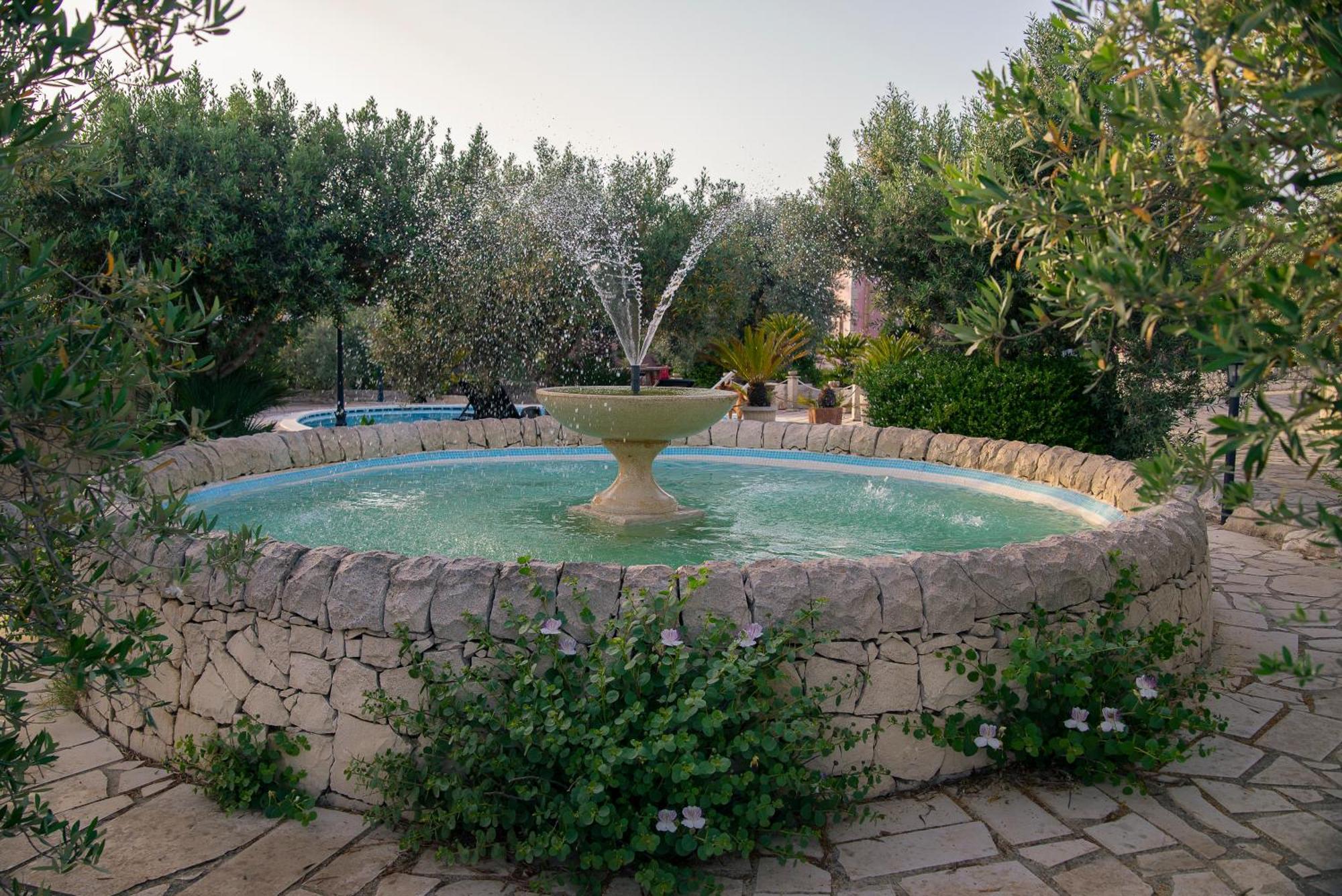 Dependance In Villa Con Piscina Ragusa Exterior foto