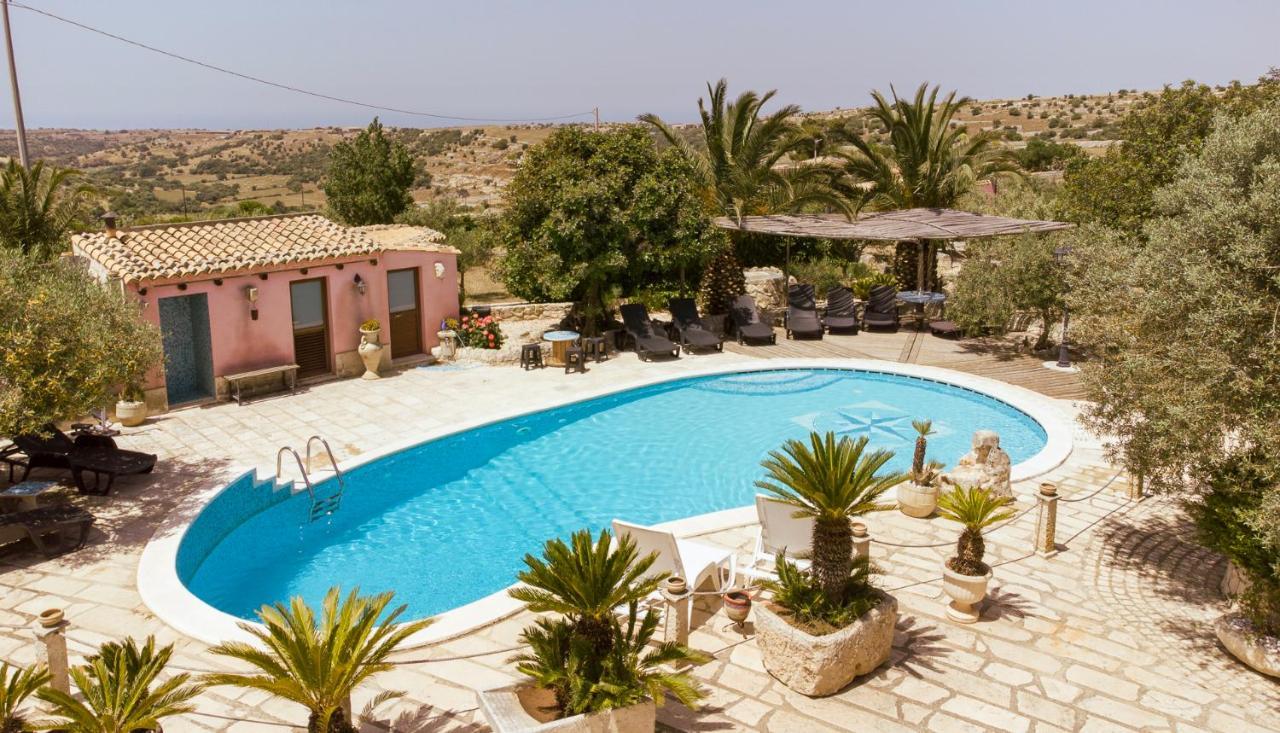 Dependance In Villa Con Piscina Ragusa Exterior foto
