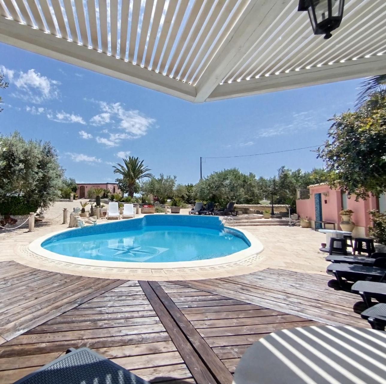 Dependance In Villa Con Piscina Ragusa Exterior foto